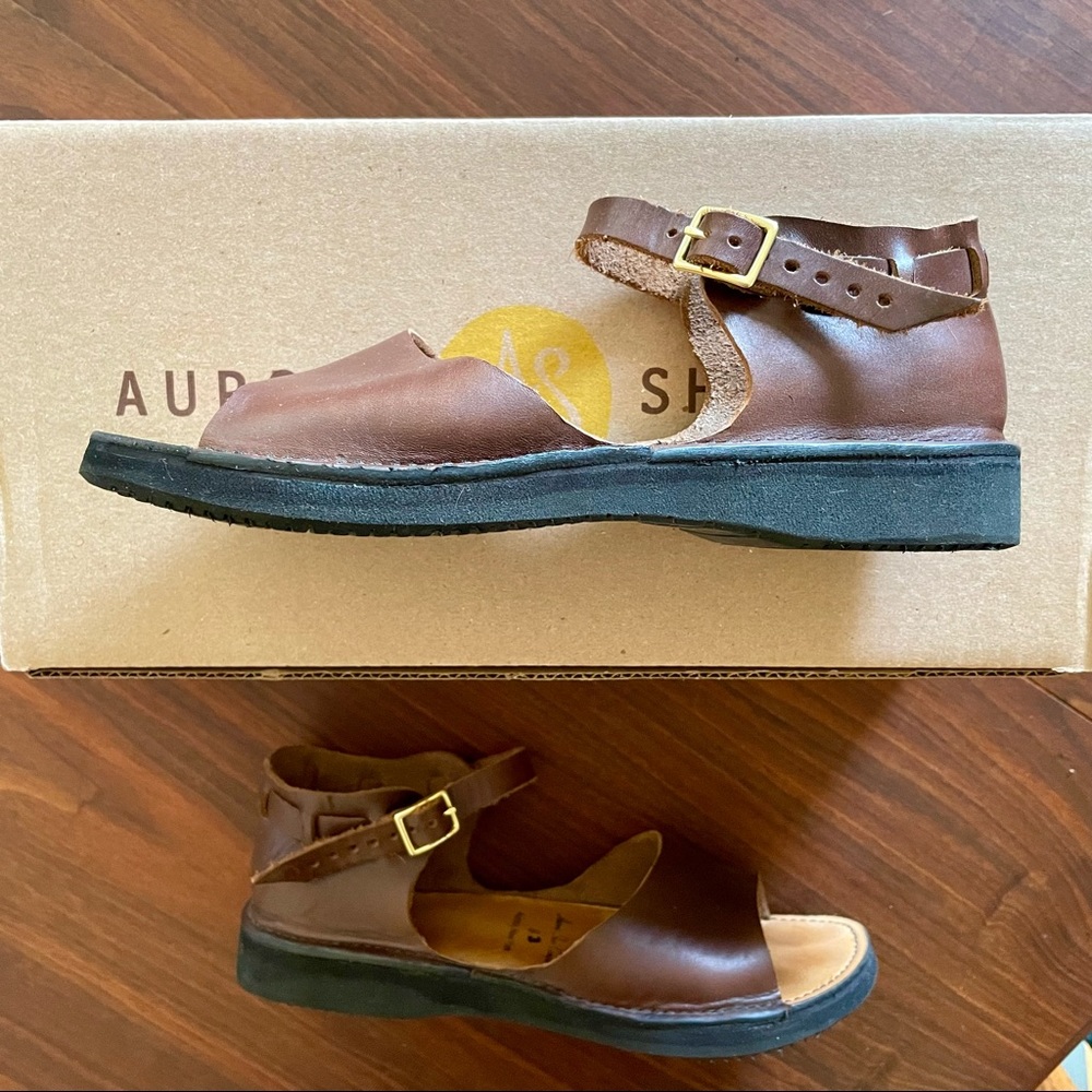 Aurora Shoe Co. New Mexican Sandals - Size 9B (narrow width), Brown Leather
